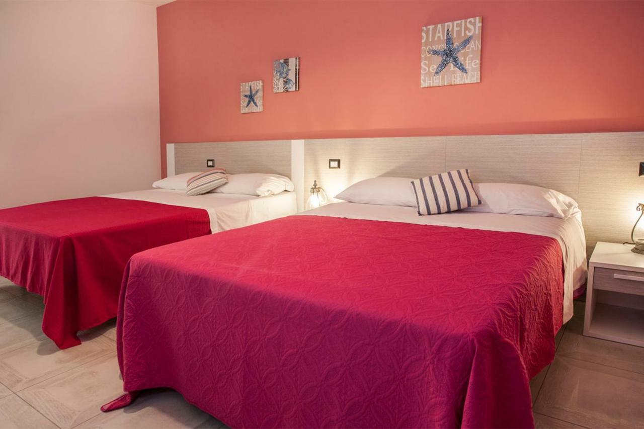 B&B A Due Passi Dal Mare Catona Di Reggio Calabria Exterior photo